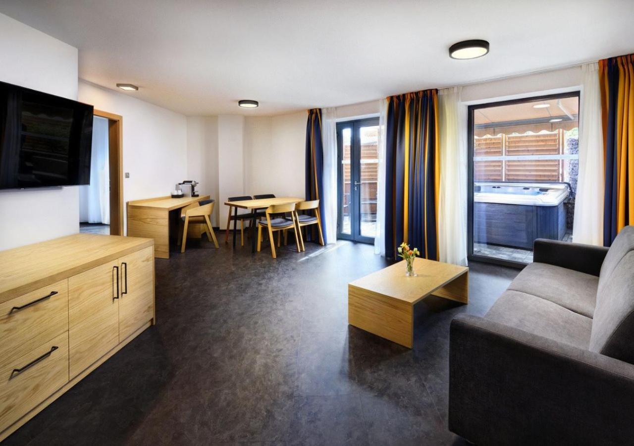 Hotel Galeria Thermal Bešeňová 外观 照片