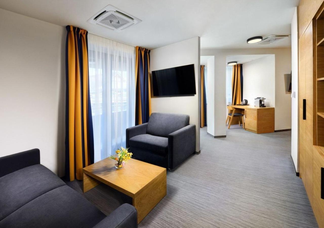 Hotel Galeria Thermal Bešeňová 外观 照片