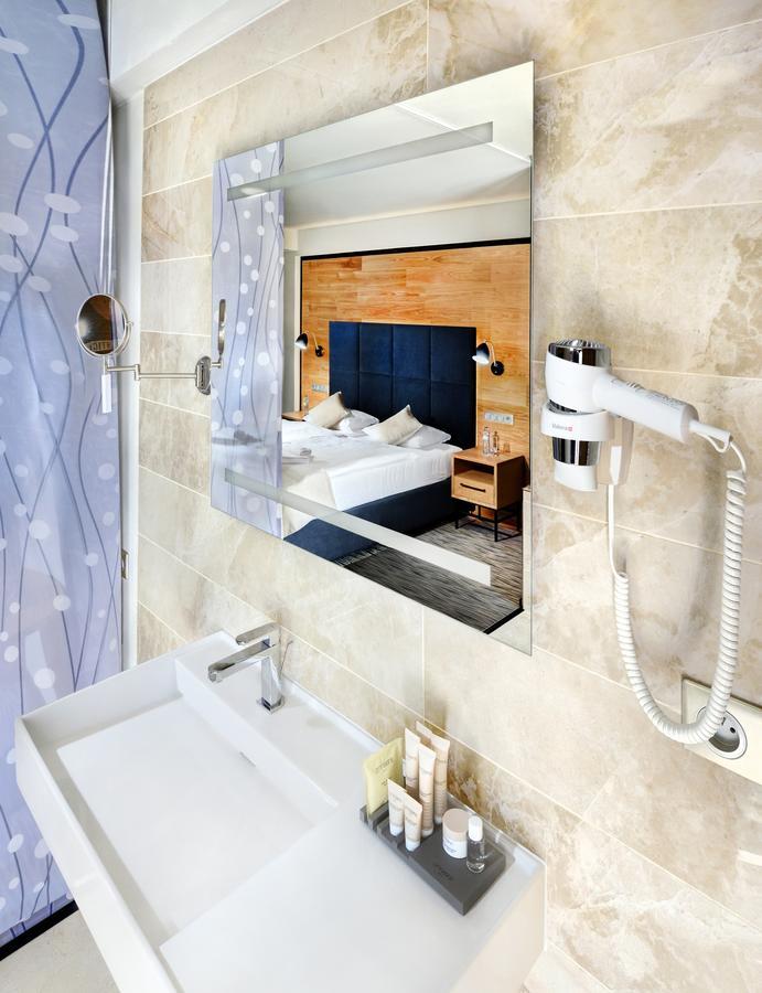 Hotel Galeria Thermal Bešeňová 外观 照片
