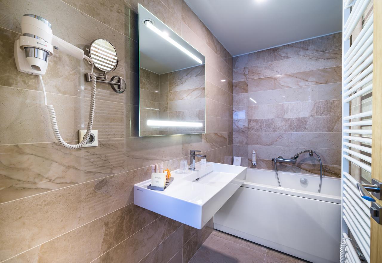 Hotel Galeria Thermal Bešeňová 外观 照片