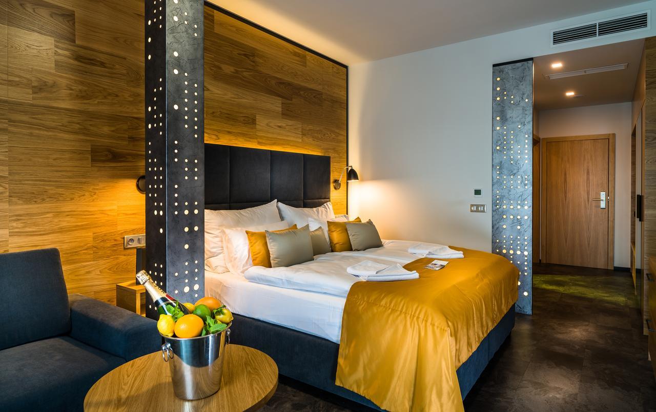 Hotel Galeria Thermal Bešeňová 外观 照片