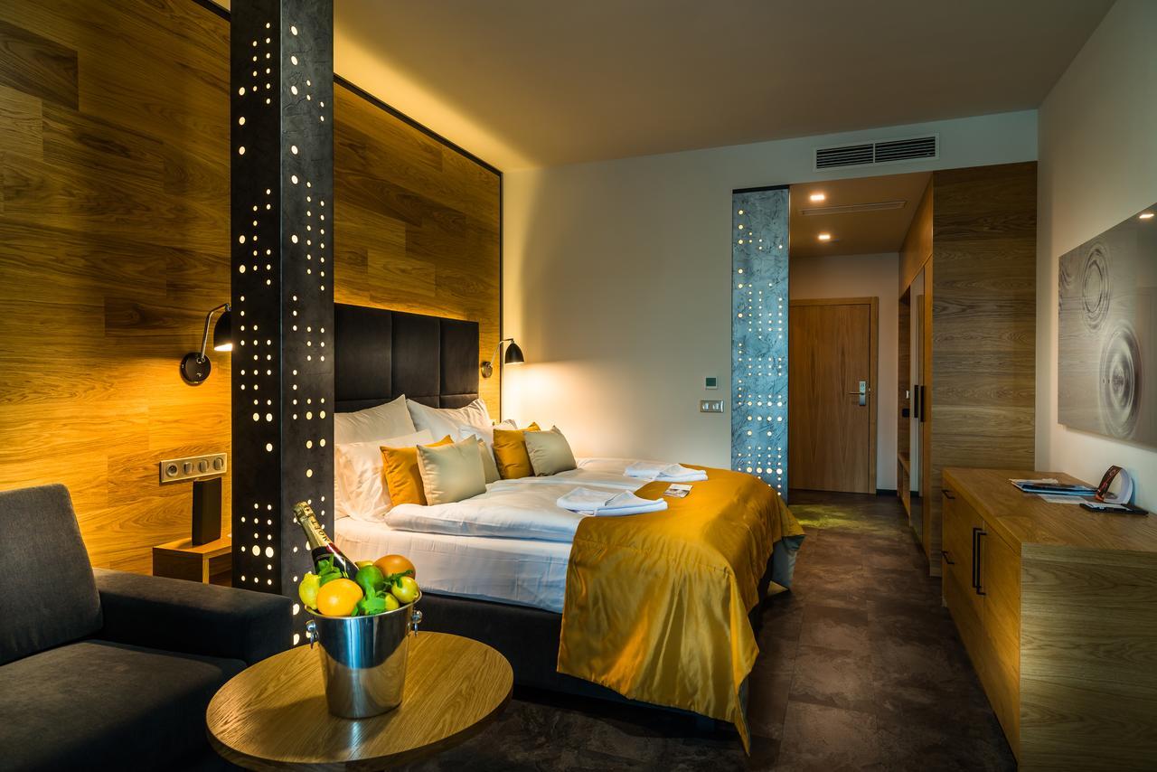 Hotel Galeria Thermal Bešeňová 外观 照片