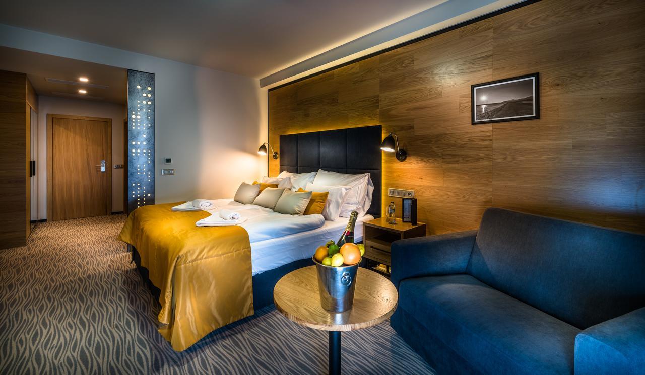Hotel Galeria Thermal Bešeňová 外观 照片