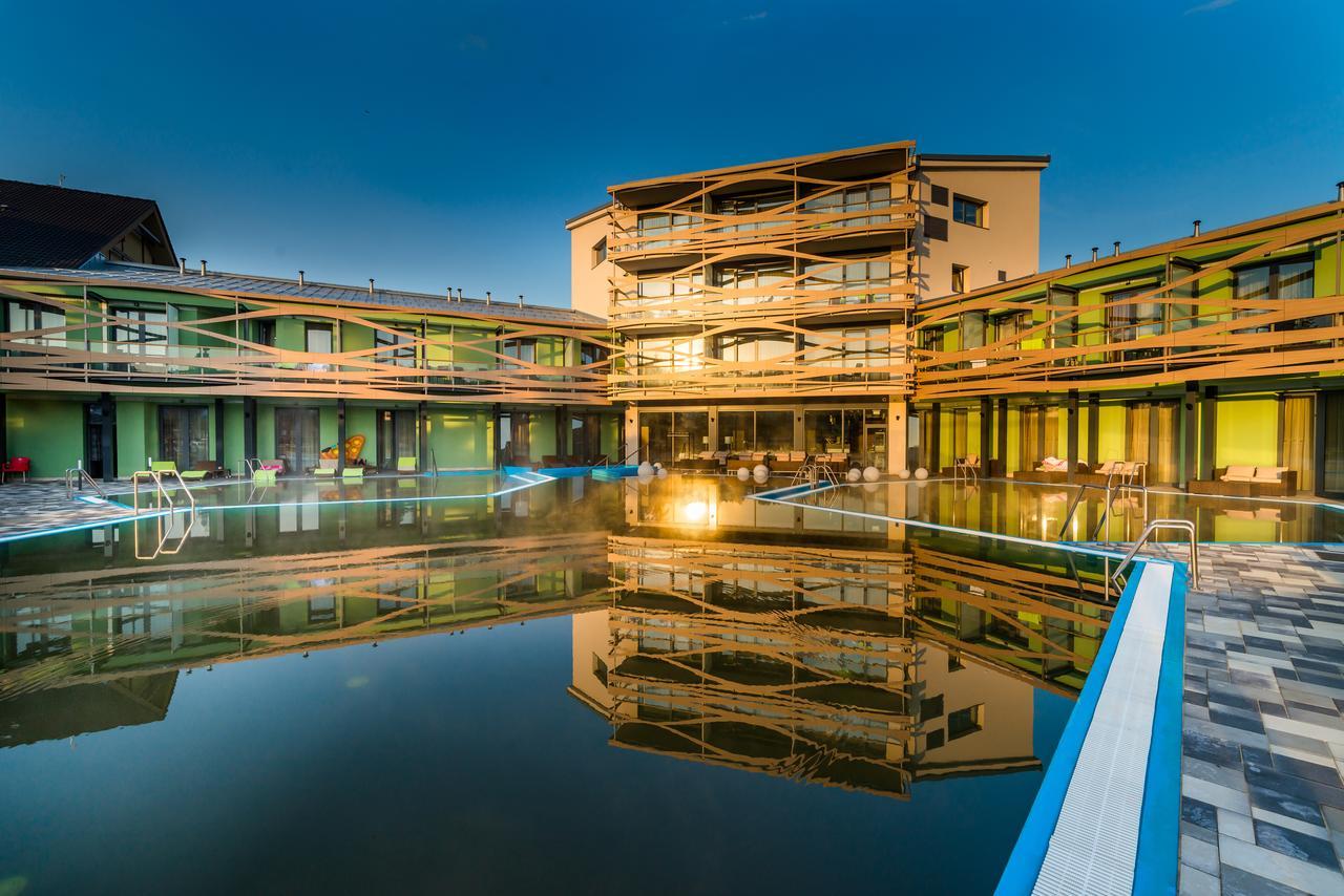 Hotel Galeria Thermal Bešeňová 外观 照片