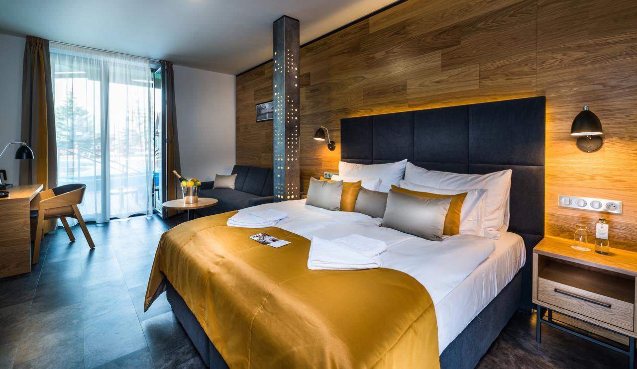 Hotel Galeria Thermal Bešeňová 外观 照片